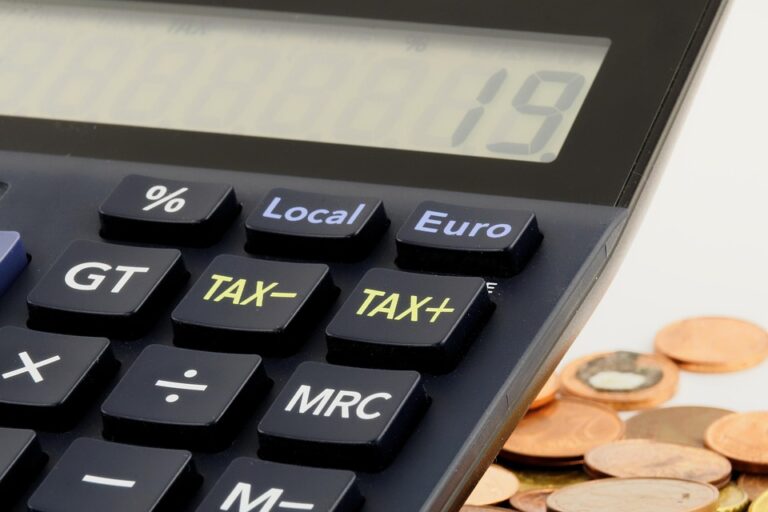Inflation Impact: Key Strategies for Americans to Maximize Savings in 2023